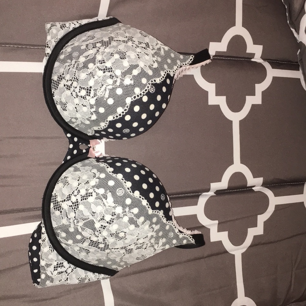 Victoria’s Secret Body by Vi perfect shape 32DD